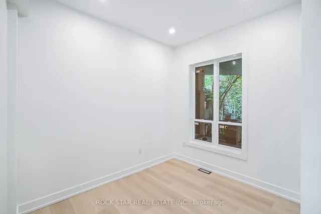 Additional image 22 of 42 Ray St