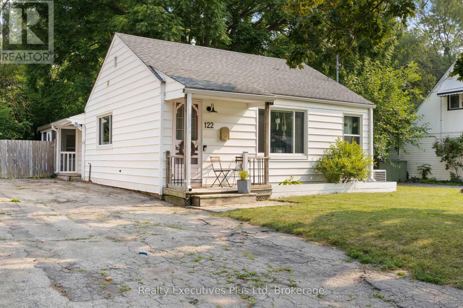 Property image for 122 SPADINA ROAD E|Kitchener, Ontario N2M3X4