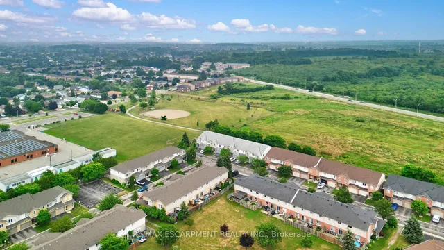 Additional image 33 of 800 PARAMOUNT Dr Unit 28