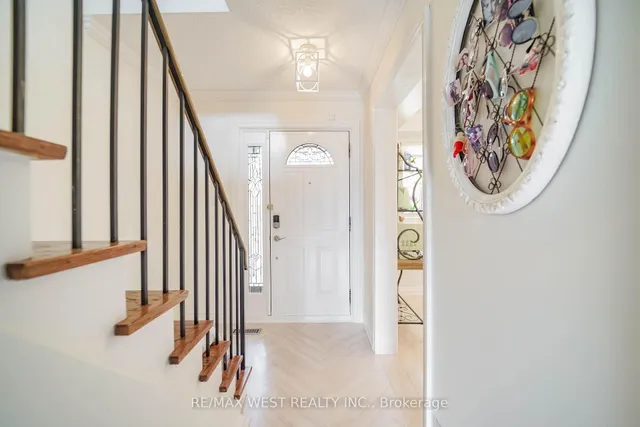 Additional image 2 of 6 Yetta Shepway