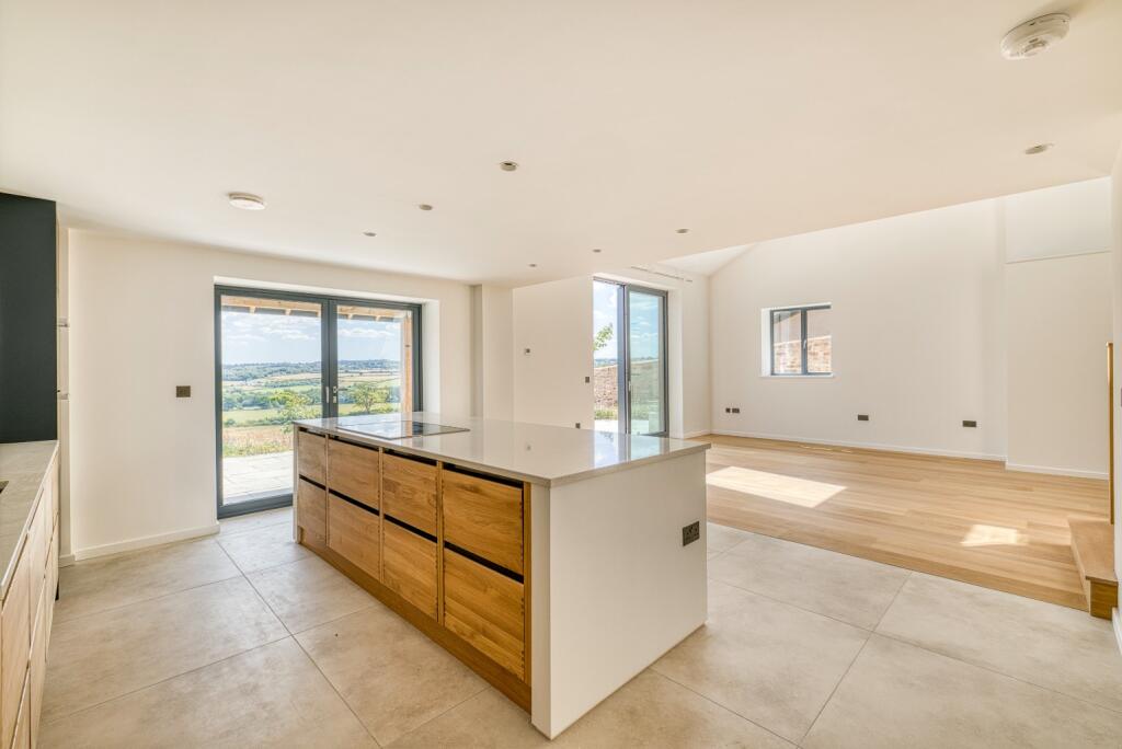 Additional image 15 of Near Oakhill