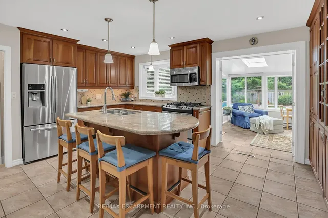 Additional image 6 of 95 Mountain Ave