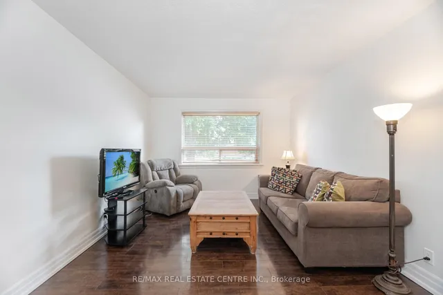 Additional image 9 of 13 Glendale Ave