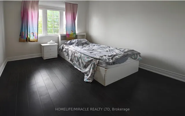 Additional image 17 of 6 September Pl