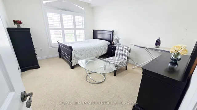 Additional image 23 of 2 Buchanan Cres