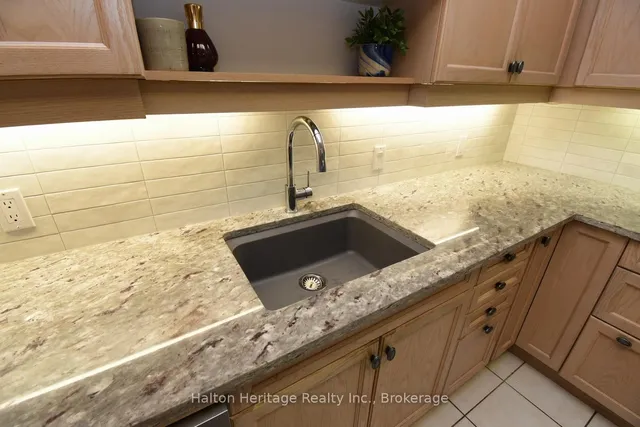 Additional image 19 of 77 Governors Rd Unit 509