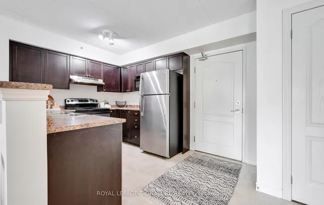 Additional image 4 of 1470 Main St Unit 204