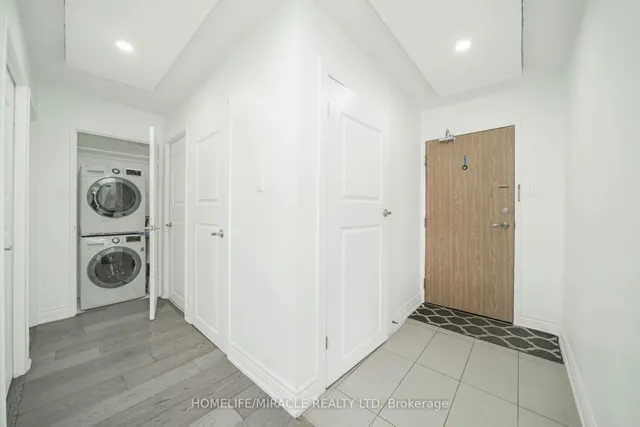 Additional image 17 of 8 Lisa St Unit 1802
