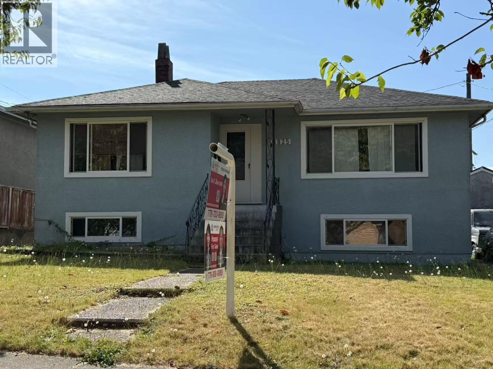 4825 COMMERCIAL STREET|Vancouver, British Columbia V5N4G9