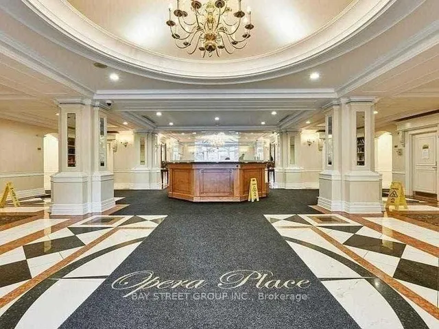 Additional image 3 of 889 Bay St Unit 1503