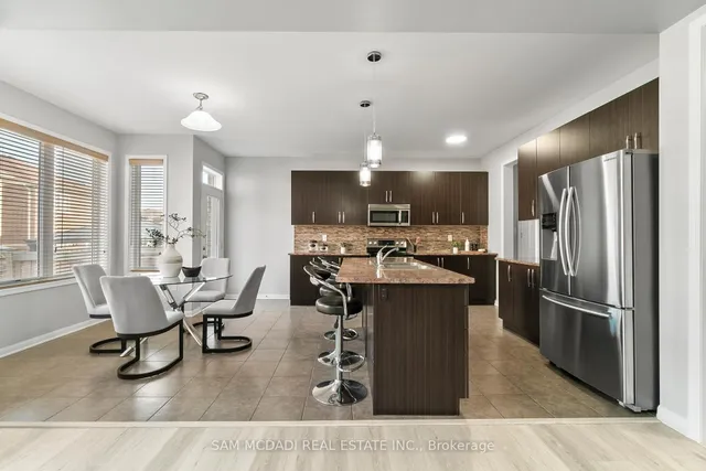 Additional image 13 of 73 Miracle Tr