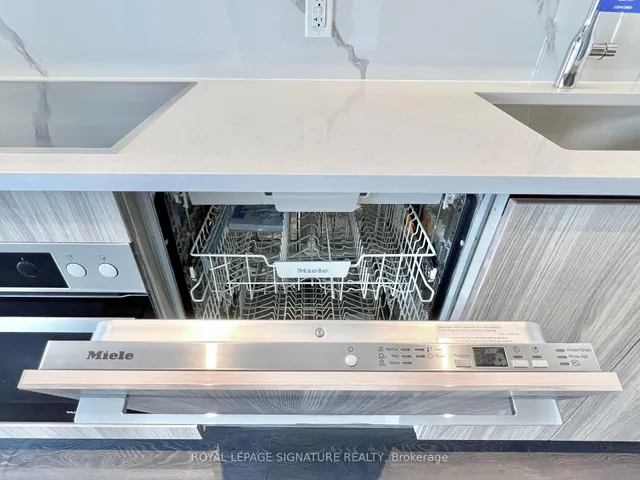 Additional image 21 of 27 Mcmahon Dr Unit 305