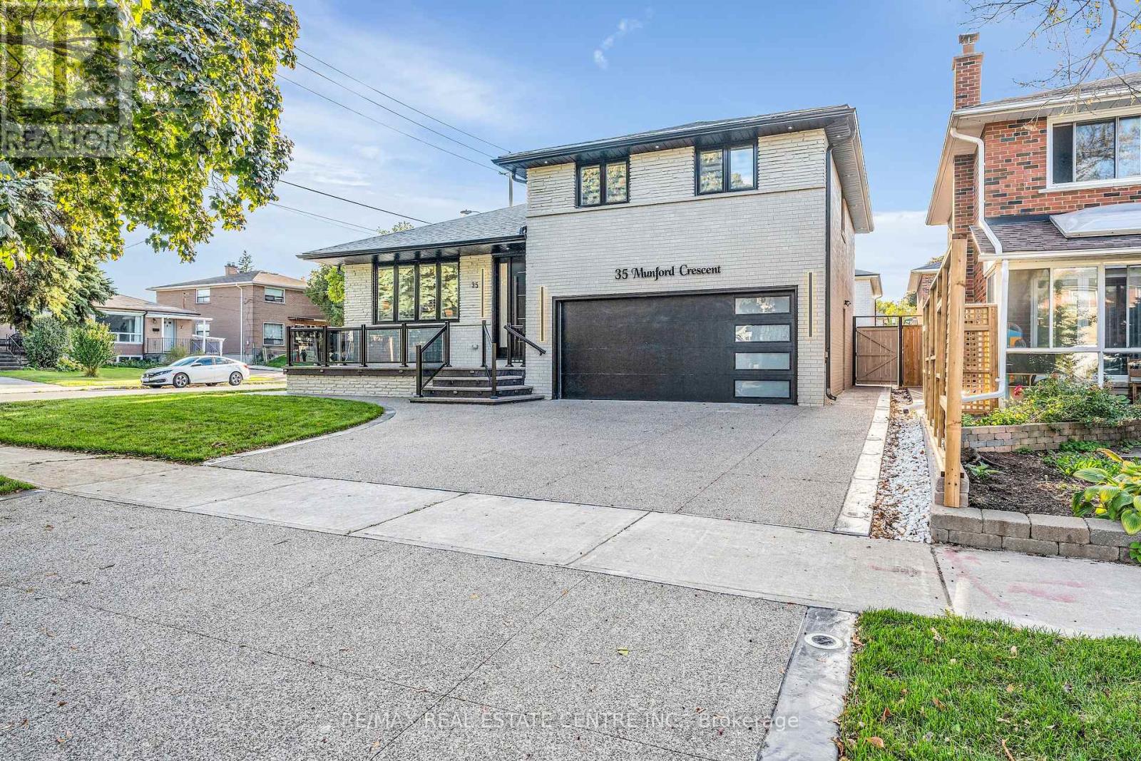 35 MUNFORD CRESCENT|Toronto (O'Connor-Parkview), Ontario M4B1B9