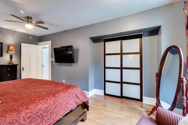 Additional image 26 of 75 MELROSE Ave