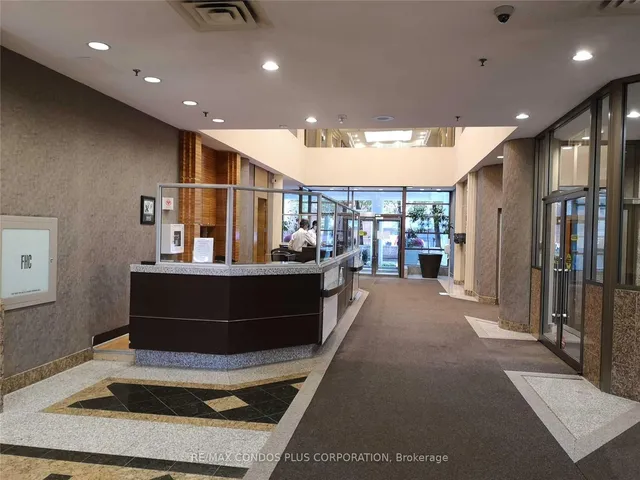 Additional image 8 of 1001 Bay St Unit 2705