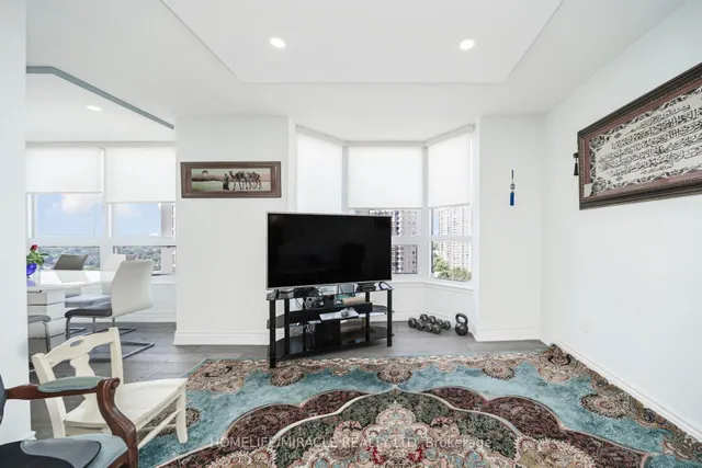 Additional image 25 of 8 Lisa St Unit 1802