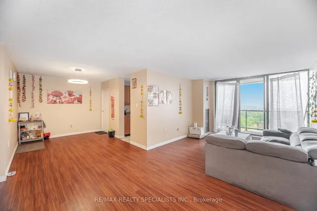 Additional image 8 of 21 KNIGHTSBRIDGE Rd Unit 1507