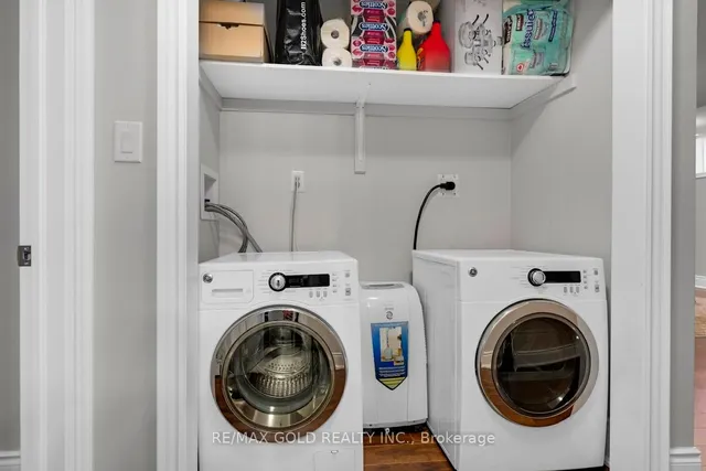 Additional image 44 of 6 Farad Crt