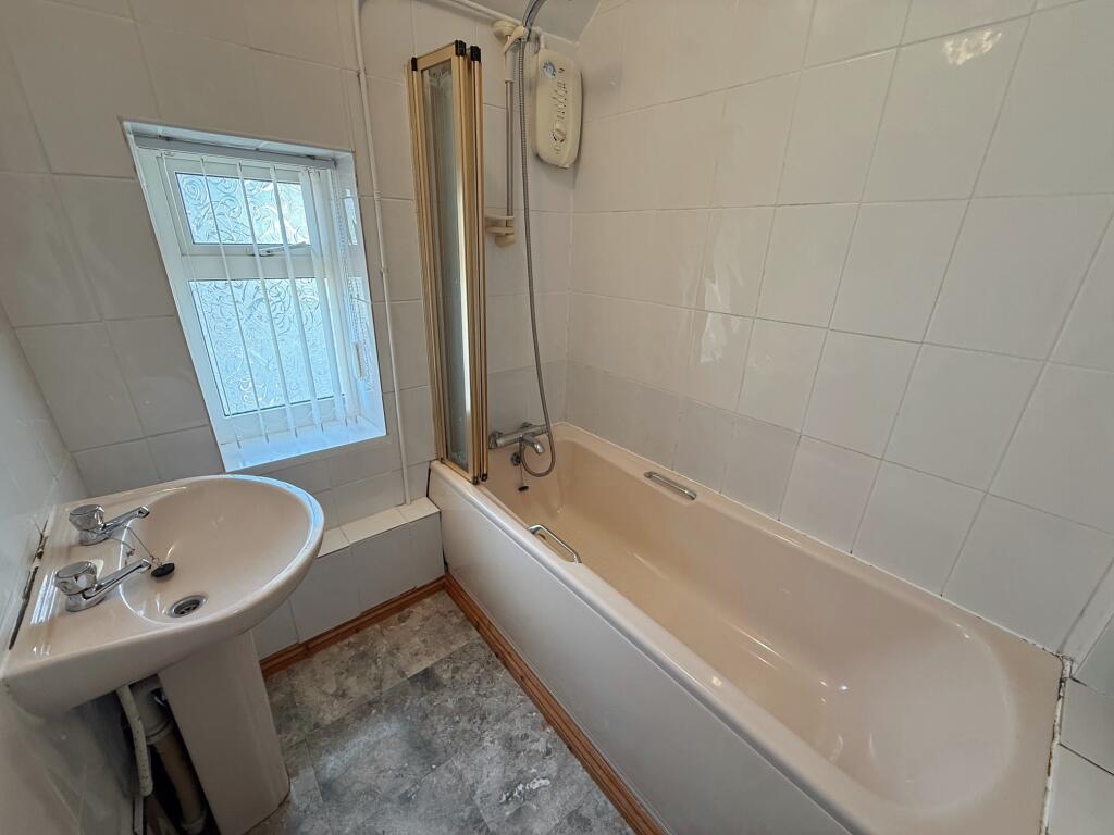 Additional image 12 of Roe Avenue, Houndstone, Yeovil, Somerset, BA22 8SD