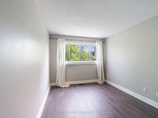 Additional image 31 of 306 Torresdale Ave