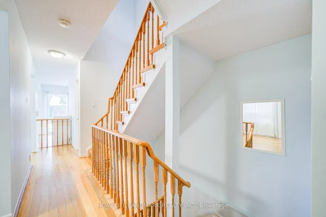 Additional image 11 of 177 Roxanne Cres