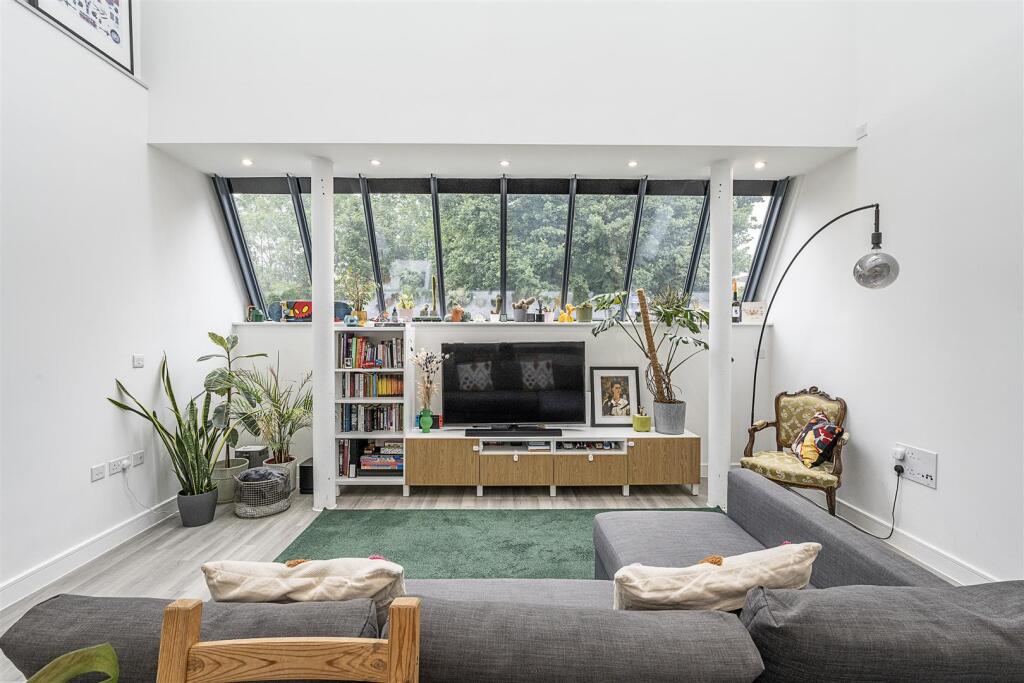 Additional image 22 of Sutton Road, St. Albans