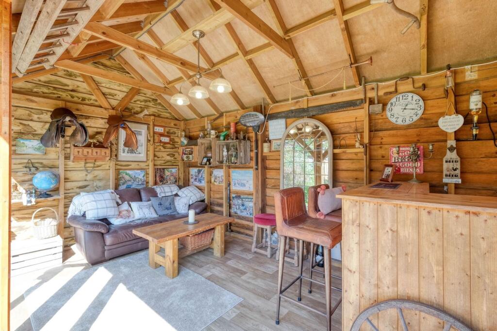 Additional image 21 of Evesham Road, Astwood Bank, B96