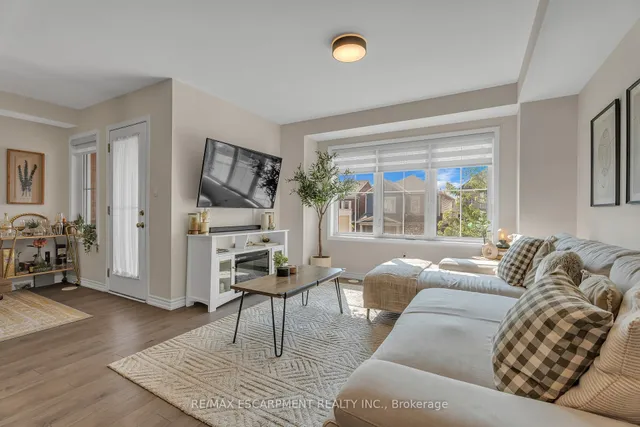 Additional image 11 of 191 Lemieux Crt