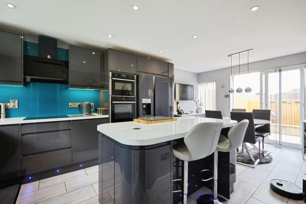 Additional image 18 of Deanesly Way, Wincanton