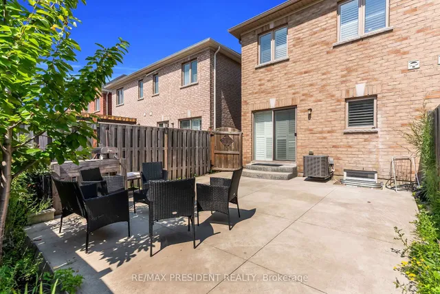 Additional image 44 of 971 Francine Cres