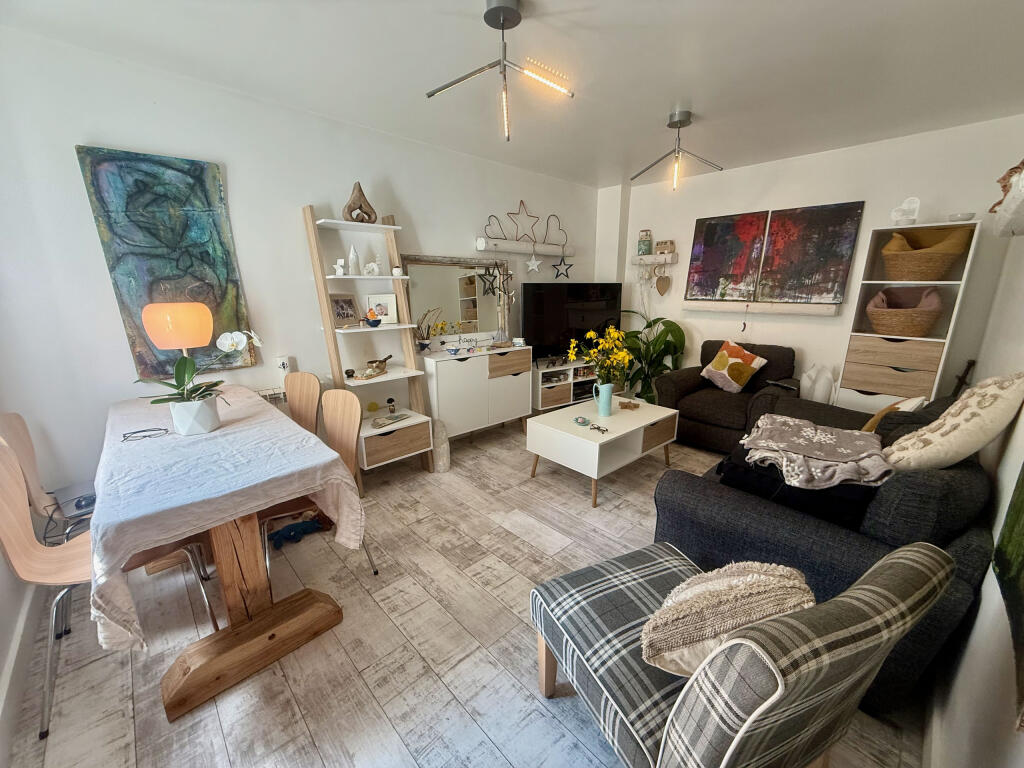 Additional image 4 of Mayfield Close, Glastonbury, Somerset