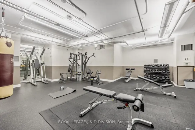 Additional image 29 of 218 King St Unit 407