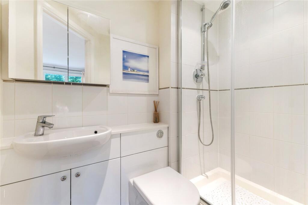 Additional image 10 of Roundwood Lane, Harpenden, Hertfordshire, AL5