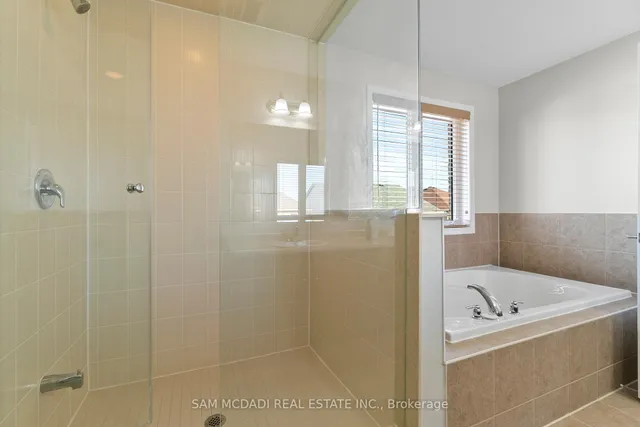 Additional image 27 of 73 Miracle Tr