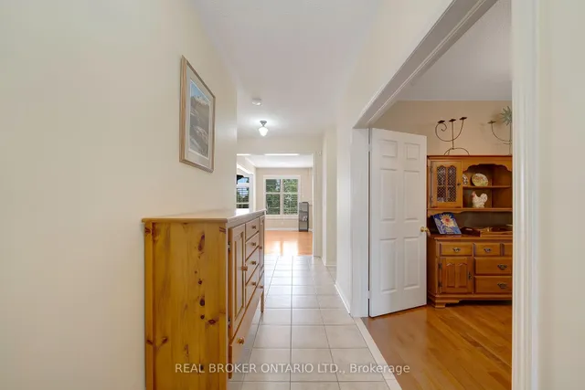 Additional image 4 of 5689 Roseville Crt