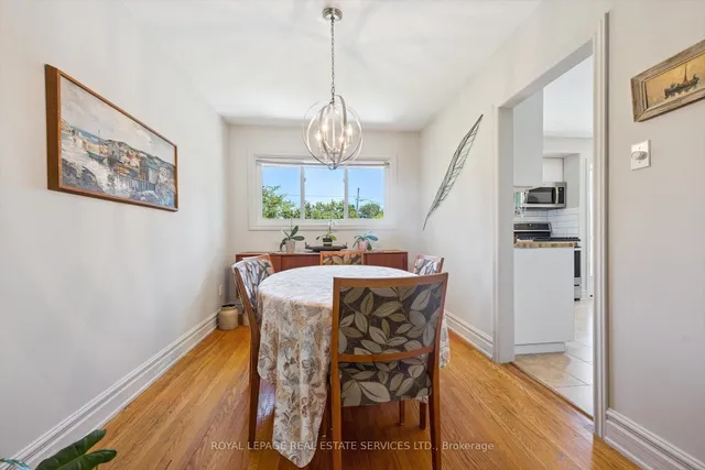 Additional image 11 of 1324 Elgin Cres