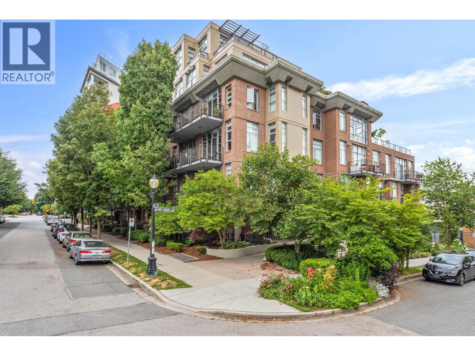 502 2635 PRINCE EDWARD STREET|Vancouver, British Columbia V5T4V7