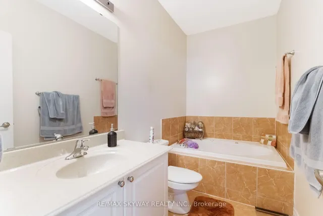 Additional image 14 of 26 Trailside Walk