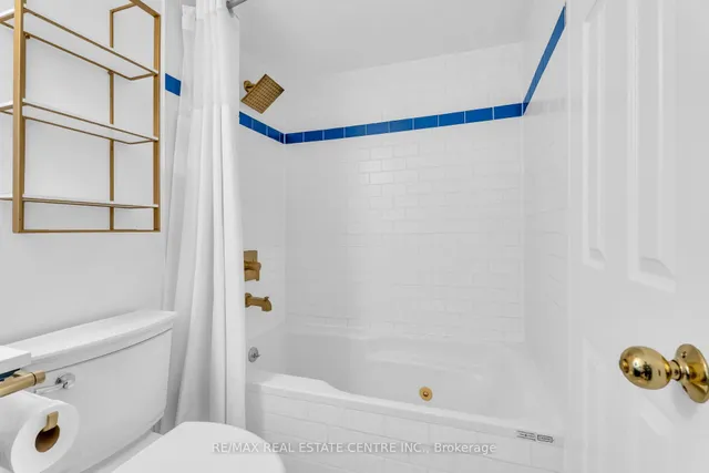 Additional image 31 of 55 Centre Ave Unit 2504