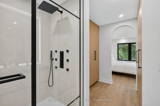 Additional image 33 of 15A ROSEMEADE Ave