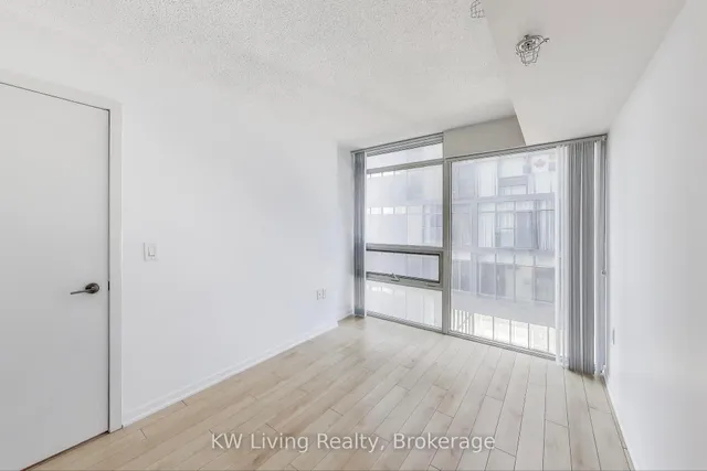 Additional image 12 of 36 Lisgar St Unit 1601