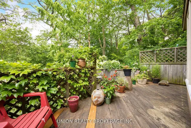 Additional image 37 of 32B Victoria Park Ave