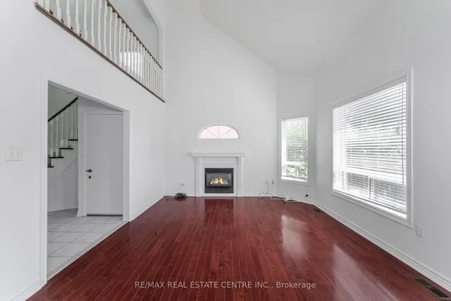Additional image 17 of 6 Baccarat Cres