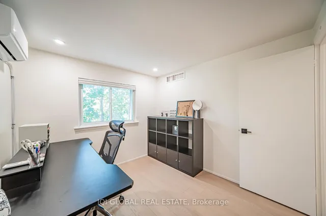 Additional image 40 of 1270 Gainsborough Dr Unit 72