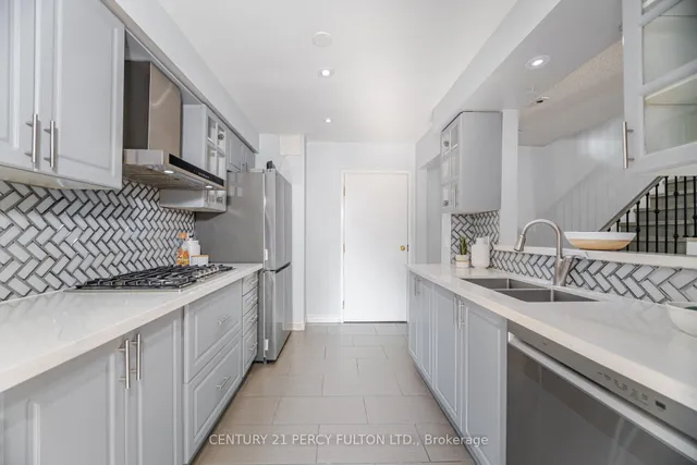 Additional image 10 of 29 Mondeo Dr