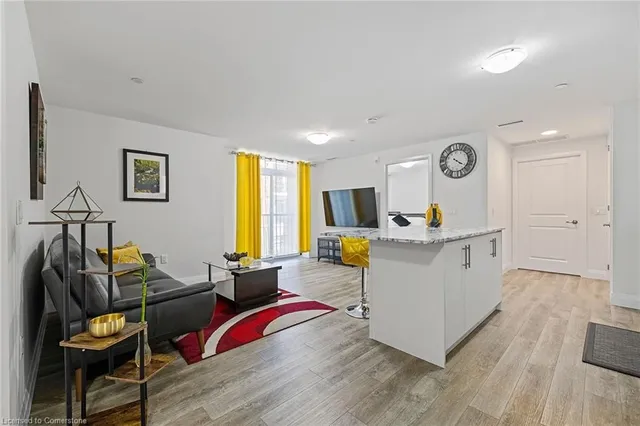 Additional image 5 of 1 Redfern Ave Unit 228