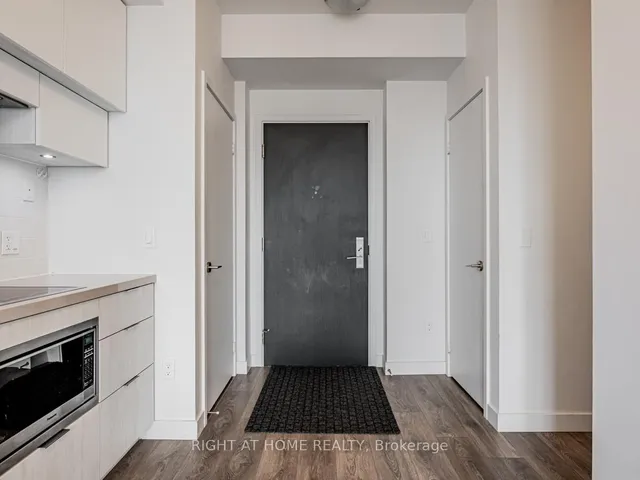 Additional image 12 of 8 Eglinton Ave Unit 3809