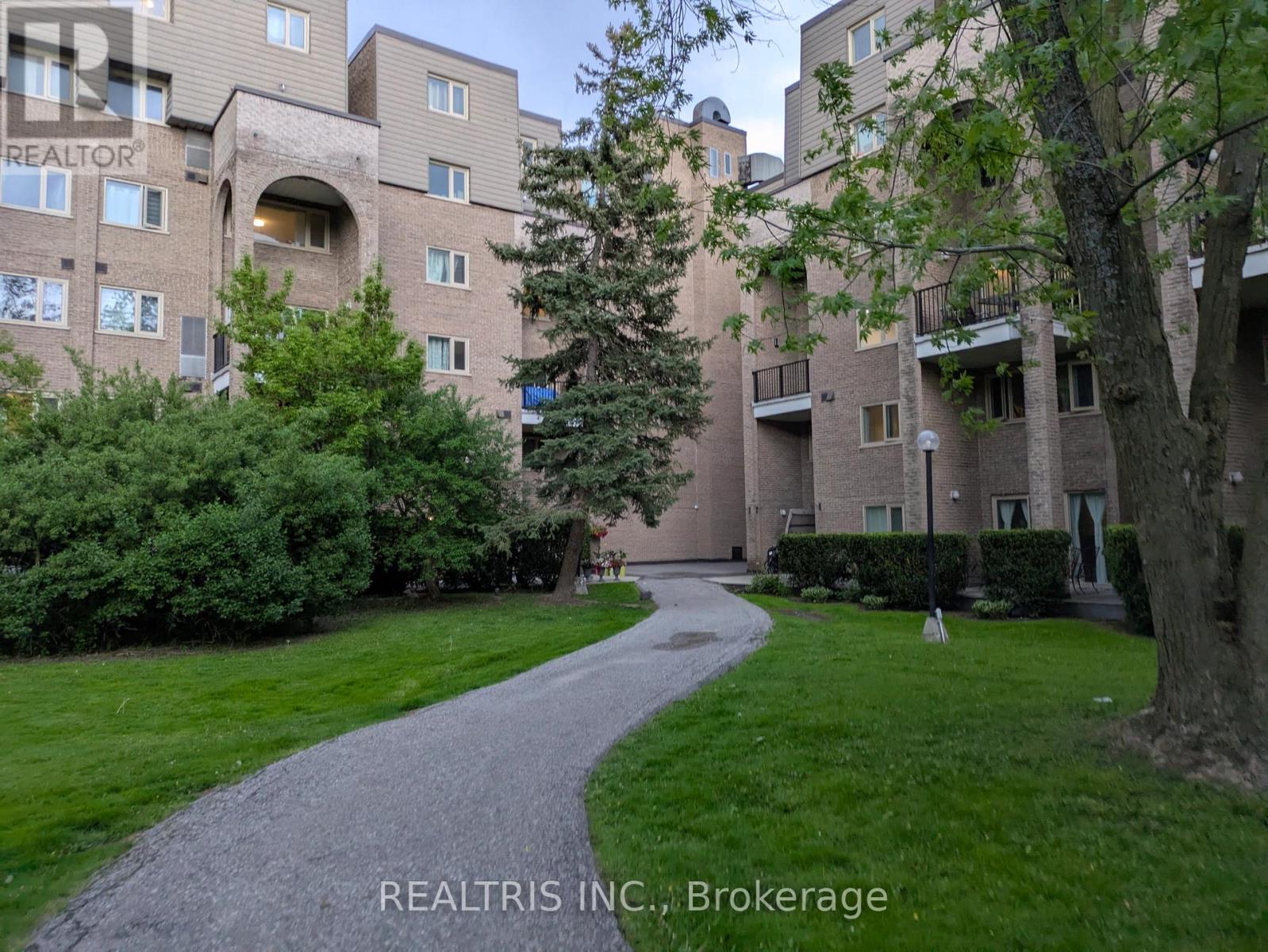 339 - 4005 DON MILLS ROAD|Toronto (Hillcrest Village), Ontario M2H3J9