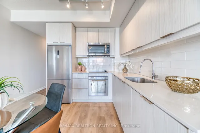 Additional image 9 of 32 Forest Manor Rd Unit 2305