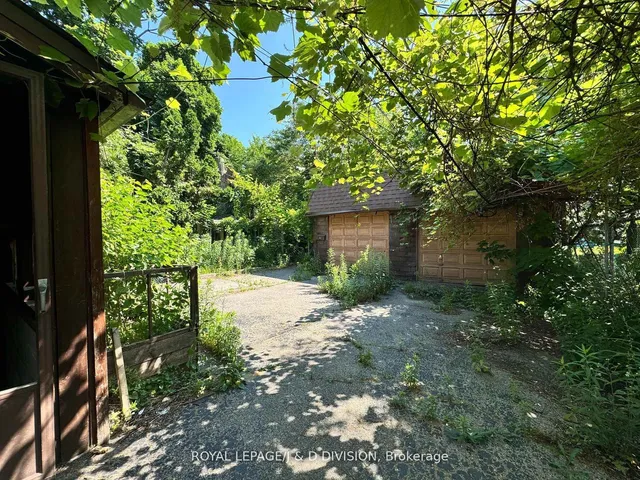 Additional image 7 of 165 High Park Ave